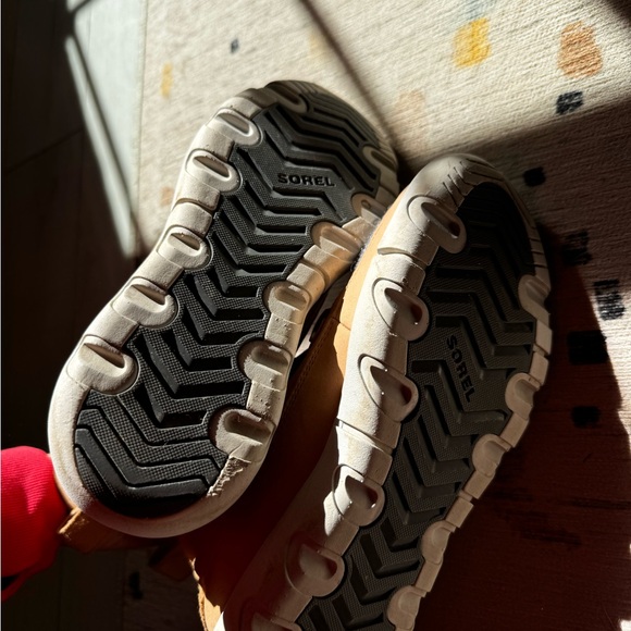 Sorel Joan of Artic Waterproof Boots - Picture 4 of 4